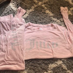 Large Juicy Couture Sleep Set!